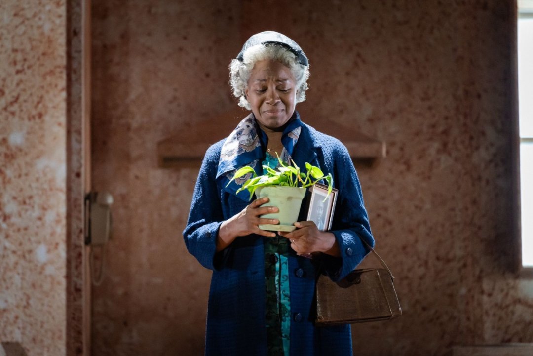 A Raisin in the Sun - Lyric Hammersmith A Raisin in the Sun - Lyric Hammersmith