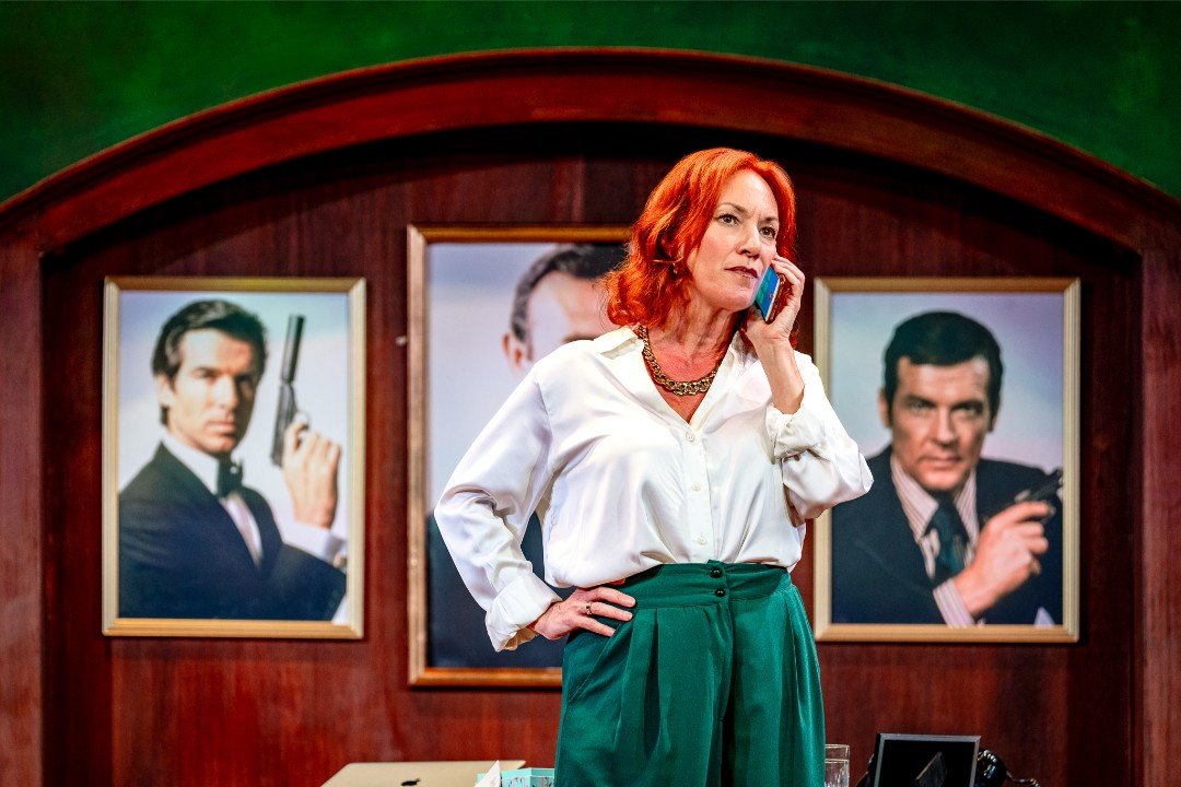Tanya Franks in A Role to Die For Tanya Franks in A Role to Die For