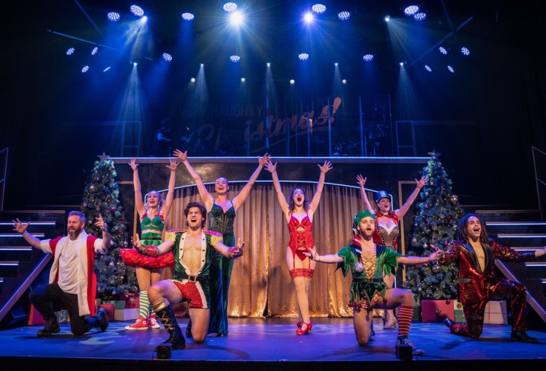A Very Naughty Christmas A Very Naughty Christmas