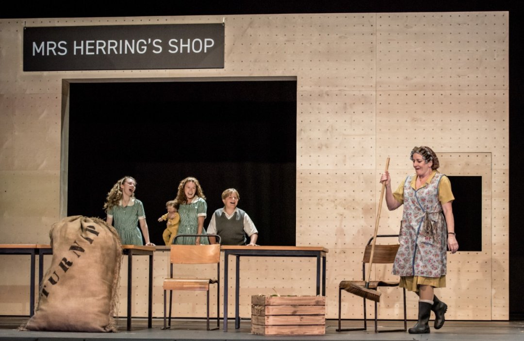 Albert Herring (ENO 2025) Albert Herring (ENO 2025)