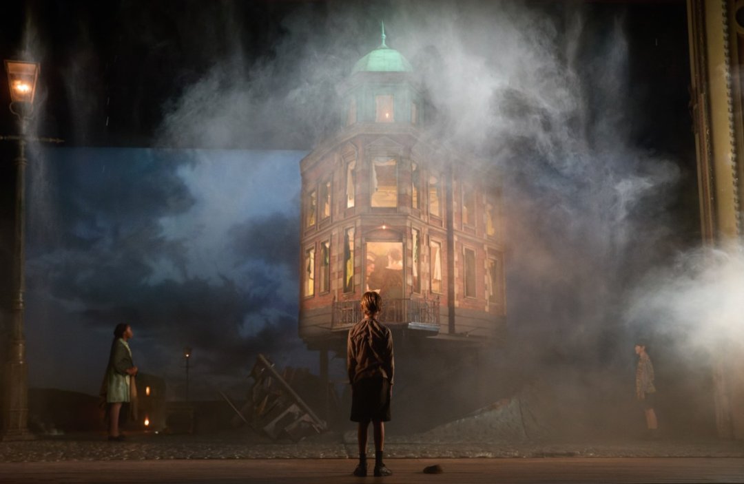 An Inspector Calls - Tour 2024 An Inspector Calls - Tour 2024