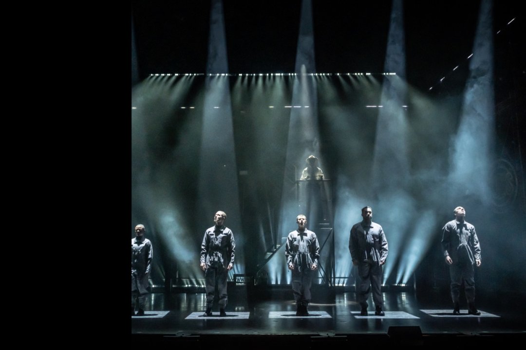 An Officer and a Gentleman - 2024 UK Tour An Officer and a Gentleman - 2024 UK Tour