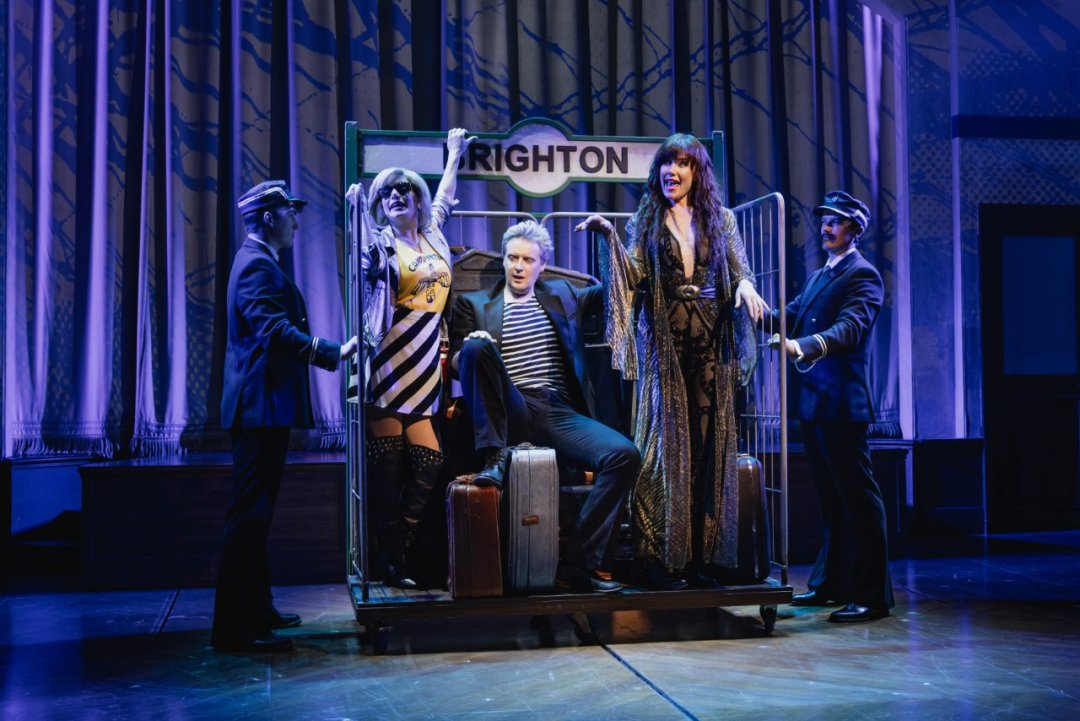 Becoming Nancy - Birmingham Rep Becoming Nancy - Birmingham Rep