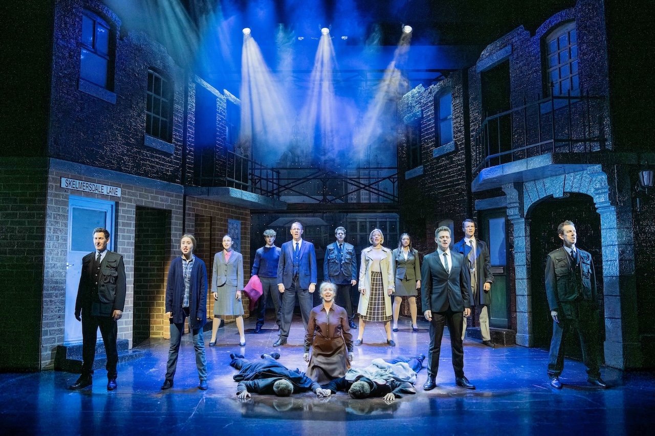 The-Cast-of-Blood-Brothers-Autumn-2026-Production-Images-Photo-credit-Jack-Merriman-2 The-Cast-of-Blood-Brothers-Autumn-2026-Production-Images-Photo-credit-Jack-Merriman-2