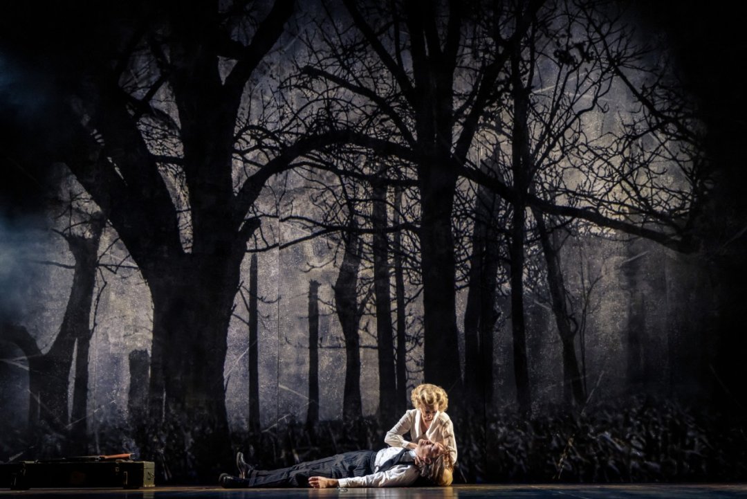 Bonnie & Clyde - UK Tour Bonnie & Clyde - UK Tour