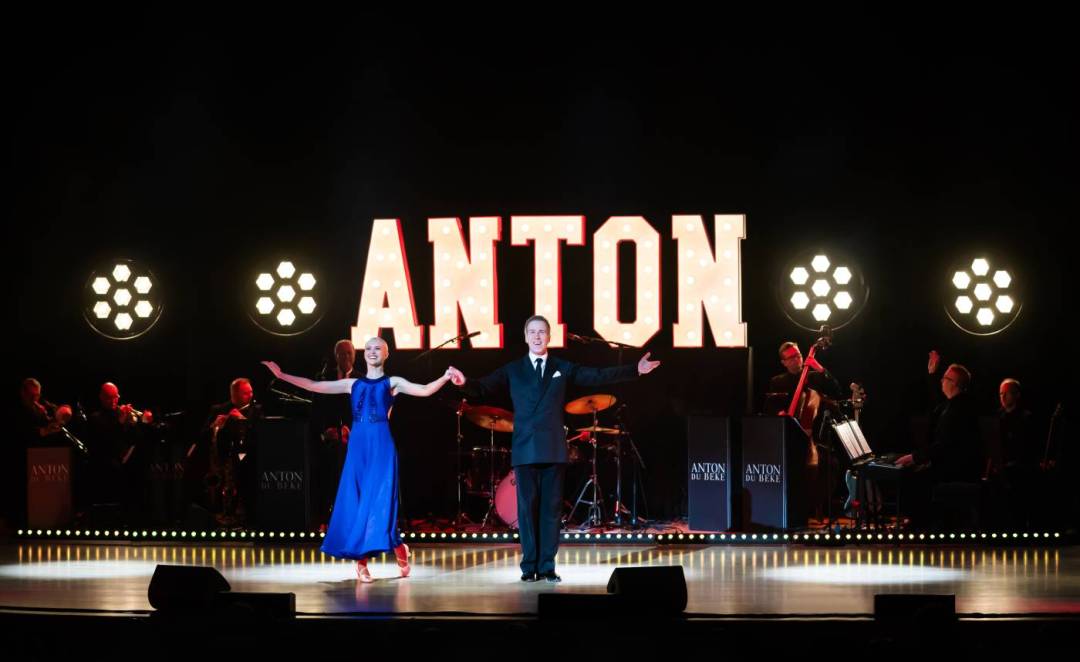 Christmas with Anton Du Beke (2023) Christmas with Anton Du Beke (2023)
