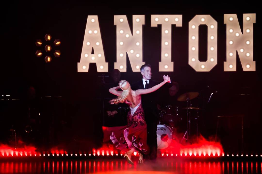 Christmas with Anton Du Beke (2023) Christmas with Anton Du Beke (2023)