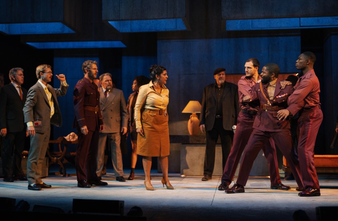 Coriolanus - National Theatre (2024) Coriolanus - National Theatre (2024)