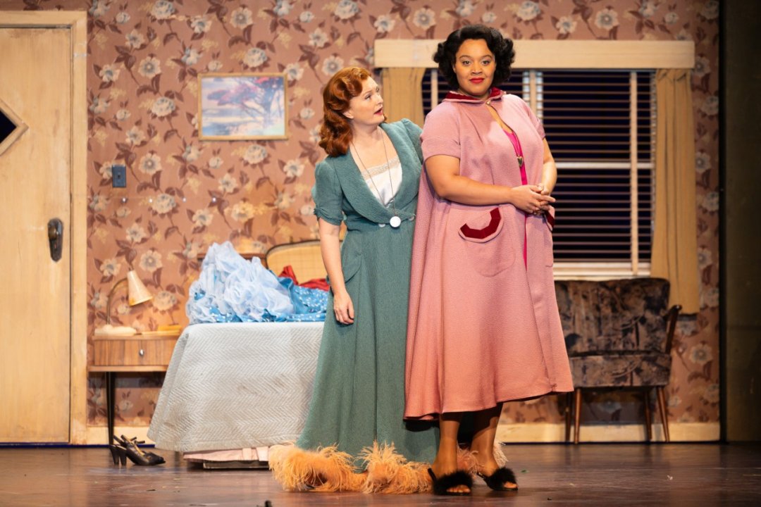Lucy-Crowe-Taylor-Raven-ENOs-Cosi-fan-tutte-2026-©-James-Glossop-037 Lucy-Crowe-Taylor-Raven-ENOs-Cosi-fan-tutte-2026-©-James-Glossop-037