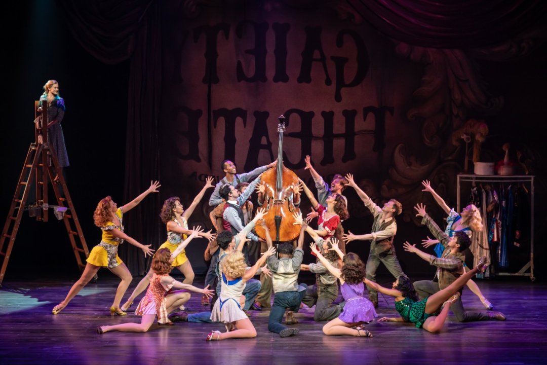 11-Crazy-For-You-at-the-Gillian-Lynne-Theatre.-London-cast.-Photo-credit-Johan-Persson 11-Crazy-For-You-at-the-Gillian-Lynne-Theatre.-London-cast.-Photo-credit-Johan-Persson