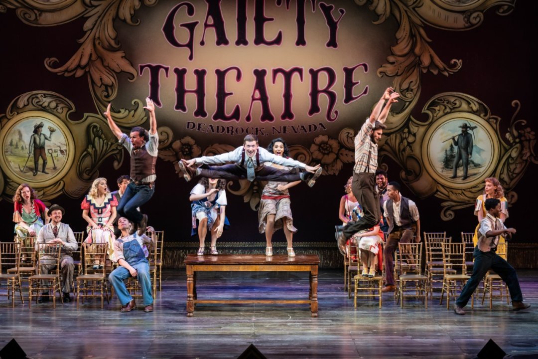 12-Crazy-For-You-at-the-Gillian-Lynne-Theatre.-London-cast.-Photo-credit-Johan-Persson 12-Crazy-For-You-at-the-Gillian-Lynne-Theatre.-London-cast.-Photo-credit-Johan-Persson
