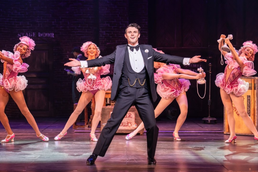 2-Crazy-For-You-at-the-Gillian-Lynne-Theatre.-Charlie-Stemp-and-cast.-Photo-credit-Johan-Persson 2-Crazy-For-You-at-the-Gillian-Lynne-Theatre.-Charlie-Stemp-and-cast.-Photo-credit-Johan-Persson