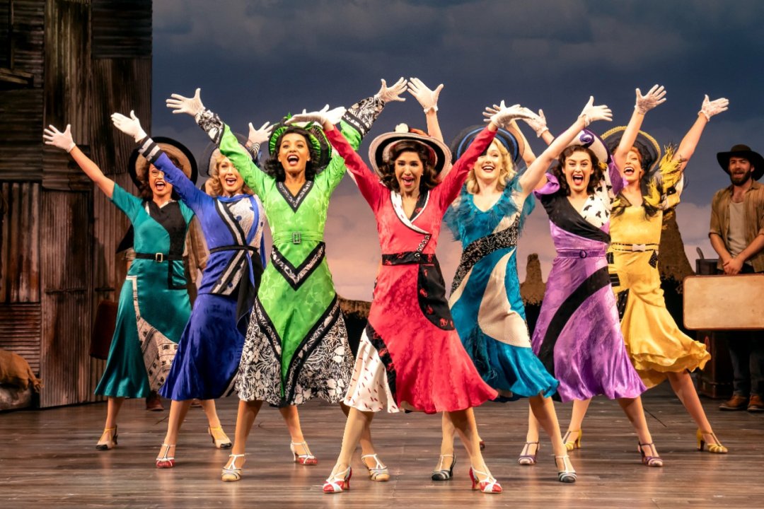 9-Crazy-For-You-at-the-Gillian-Lynne-Theatre.-London-cast.-Photo-credit-Johan-Persson 9-Crazy-For-You-at-the-Gillian-Lynne-Theatre.-London-cast.-Photo-credit-Johan-Persson