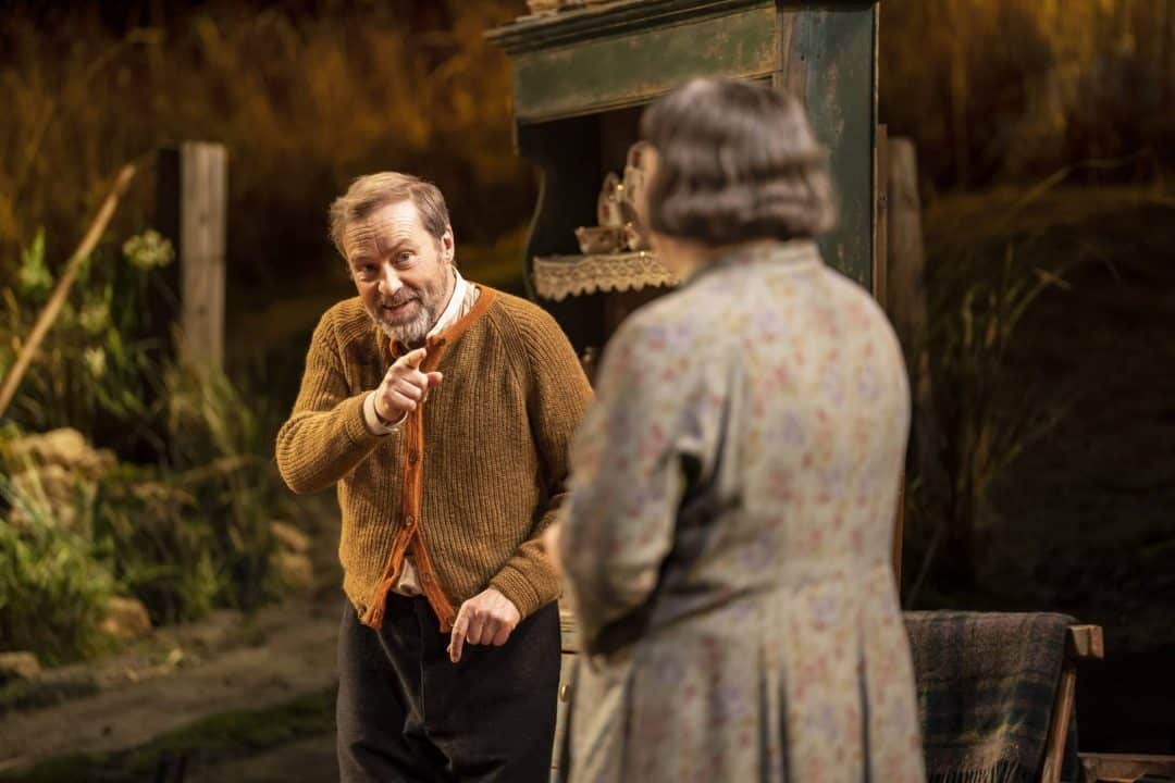 Ardal-OHanlon-Dancing-at-Lughnasa-National-Theatre-Photo-Johan-Persson-scaled Ardal-OHanlon-Dancing-at-Lughnasa-National-Theatre-Photo-Johan-Persson-scaled
