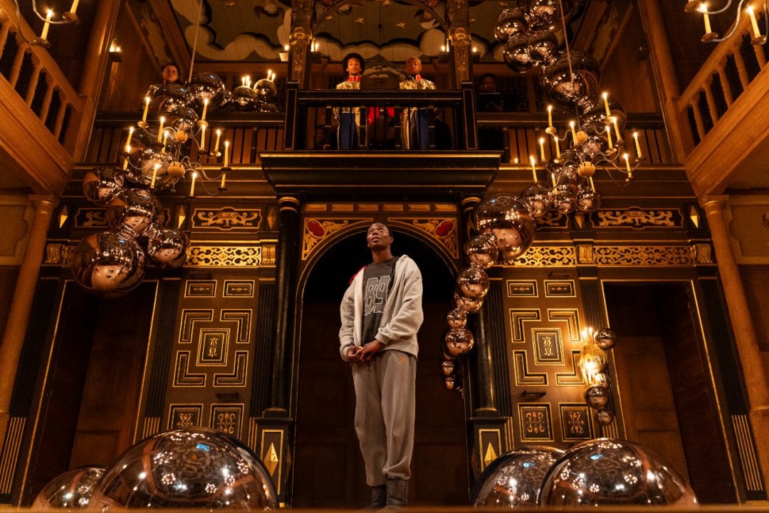 Deep-Azure-Shakespeares-Globe.-Selina-Jones-as-Azure-c.Sam-Taylor-2 Deep-Azure-Shakespeares-Globe.-Selina-Jones-as-Azure-c.Sam-Taylor-2