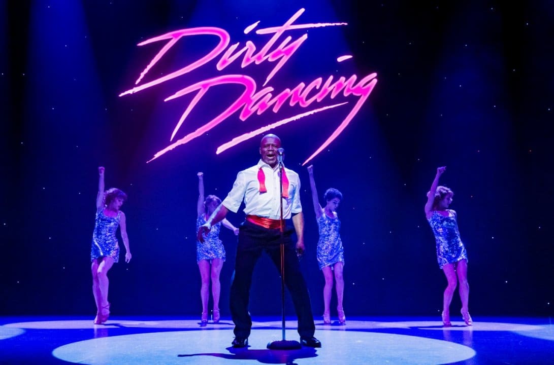 Colin-Charles-the-ensemble-of-Dirty-Dancing-c-Mark-Senior Colin-Charles-the-ensemble-of-Dirty-Dancing-c-Mark-Senior
