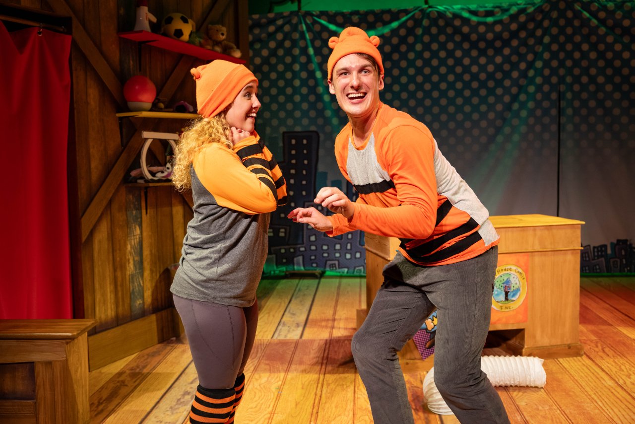 Dog-Man-The-Musical-Sam-Kipling-Petey-and-Rebecca-Jo-Roberts-Lil-Petey.-Credit-Mark-Senior Dog-Man-The-Musical-Sam-Kipling-Petey-and-Rebecca-Jo-Roberts-Lil-Petey.-Credit-Mark-Senior