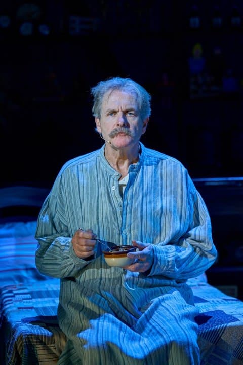 4.-DOLLY-PARTONS-SMOKY-MOUNTAIN-CHRISTMAS-CAROL.-Robert-Bathurst-Scrooge.-Photo-Manuel-Harlan 4.-DOLLY-PARTONS-SMOKY-MOUNTAIN-CHRISTMAS-CAROL.-Robert-Bathurst-Scrooge.-Photo-Manuel-Harlan