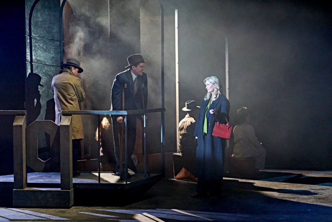Double-Indemnity-UK-Tour.-Photo-by-Manuel-Harlan-9 Double-Indemnity-UK-Tour.-Photo-by-Manuel-Harlan-9