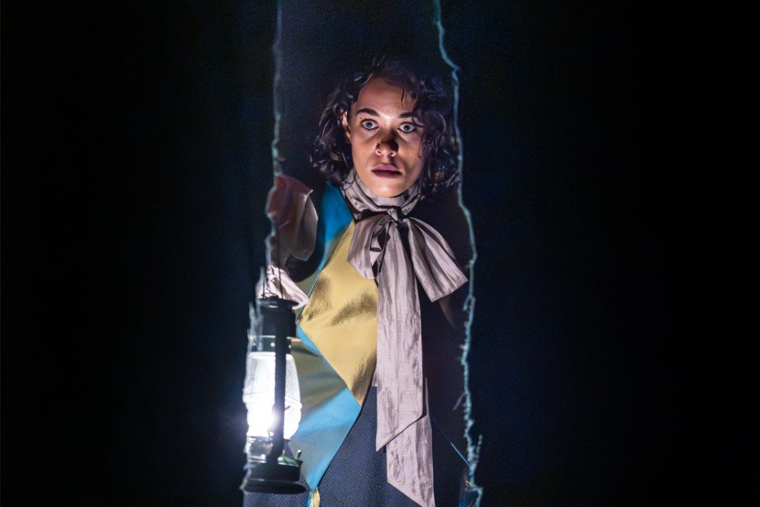 Umi Myers in Dracula Umi Myers in Dracula