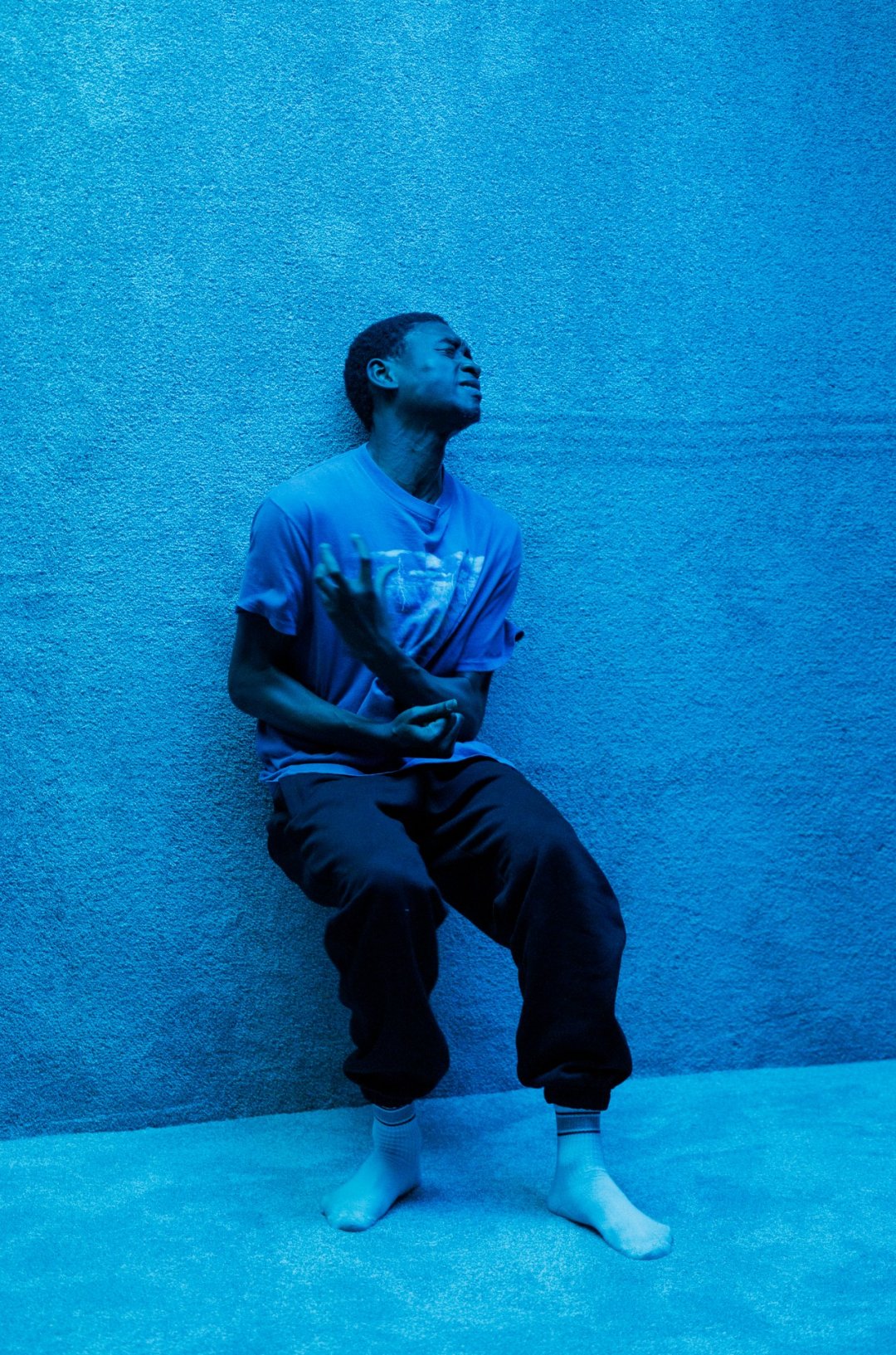 Tienne Simon as Malachi in Dreaming and Drowning at Bush Theatre. Photo Ellie Kurttz Tienne Simon as Malachi in Dreaming and Drowning at Bush Theatre. Photo Ellie Kurttz