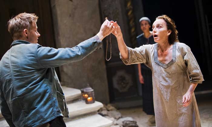 Electra at the Old Vic starring Kristin Scott Thomas. Photo: Tristram Kenton Electra at the Old Vic starring Kristin Scott Thomas. Photo: Tristram Kenton