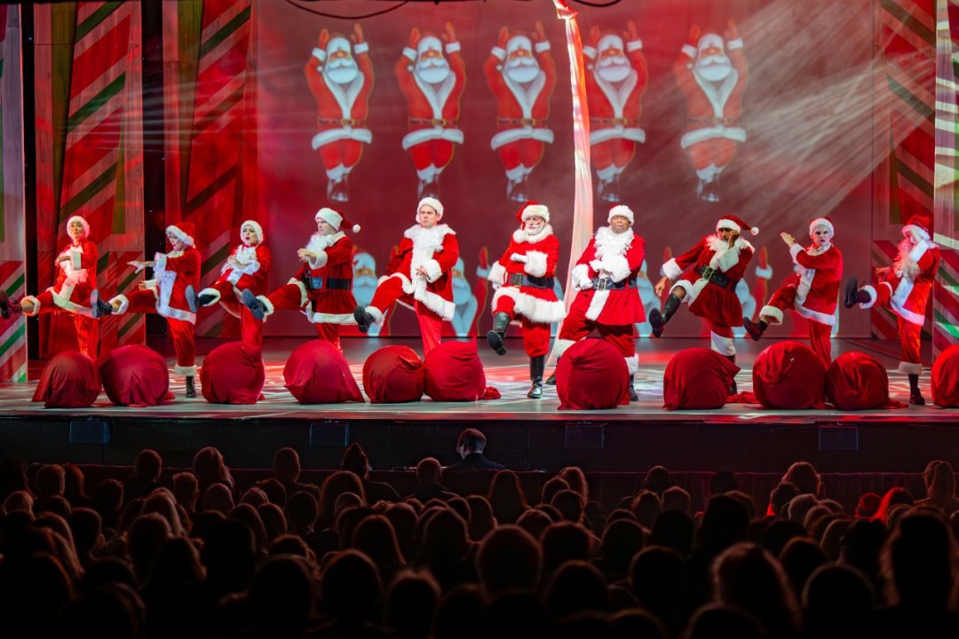 Elf The Musical - UK tour 2024 Elf The Musical - UK tour 2024