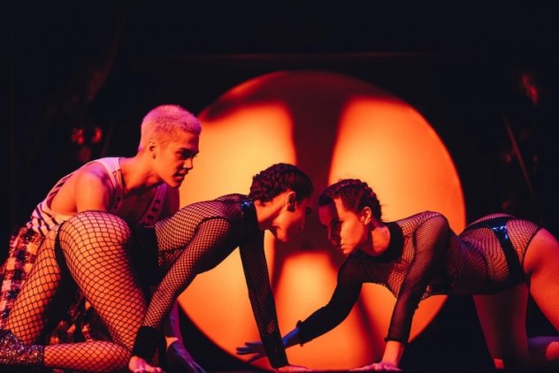 1-Jean-Paul-Gaultier-Fashion-Freak-Show 1-Jean-Paul-Gaultier-Fashion-Freak-Show