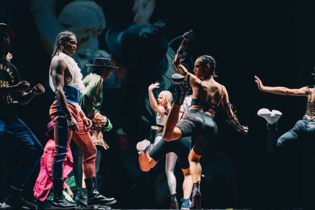 3-Jean-Paul-Gaultier-Fashion-Freak-Show 3-Jean-Paul-Gaultier-Fashion-Freak-Show
