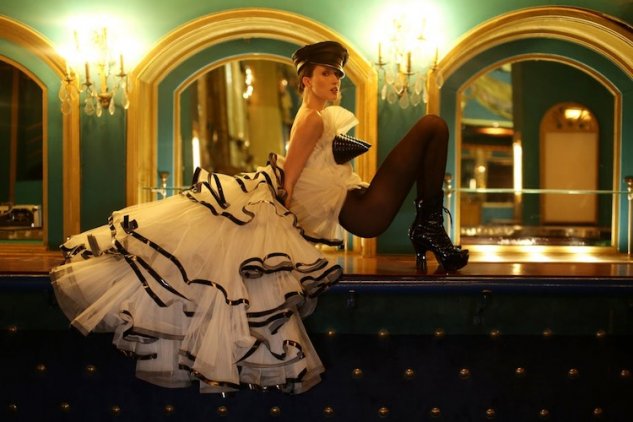 6-Jean-Paul-Gaultier-Fashion-Freak-Show 6-Jean-Paul-Gaultier-Fashion-Freak-Show