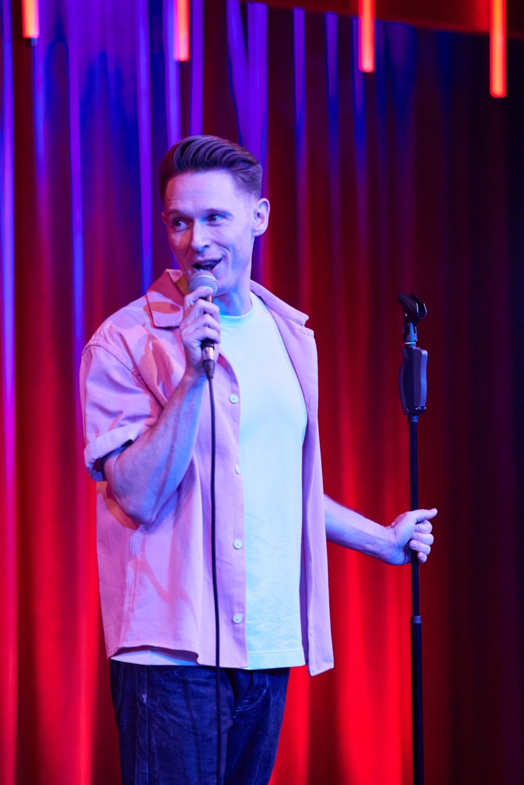 Samuel-Barnett-in-Feeling-Afraid-As-If-Something-Terrible-Is-Going-To-Happen-at-Bush-Theatre.-Photo-Credit-The-Other-Richard Samuel-Barnett-in-Feeling-Afraid-As-If-Something-Terrible-Is-Going-To-Happen-at-Bush-Theatre.-Photo-Credit-The-Other-Richard