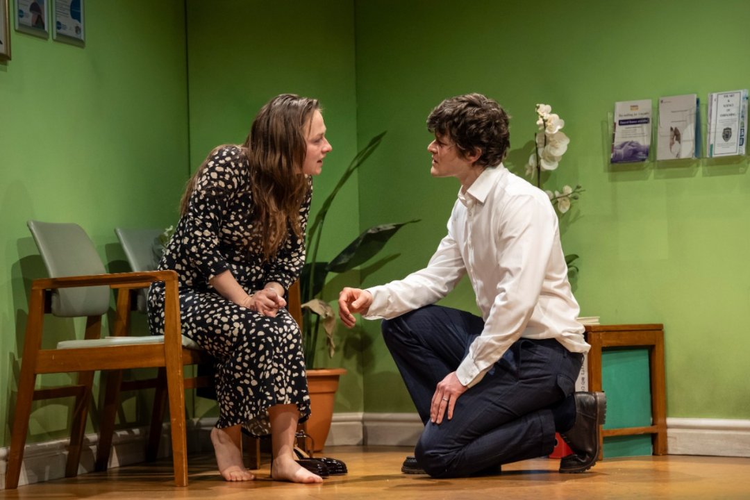 Guess-How-Much-I-Love-You-Royal-Court-Theatre.-Photo-by-Johan-Persson-9 Guess-How-Much-I-Love-You-Royal-Court-Theatre.-Photo-by-Johan-Persson-9