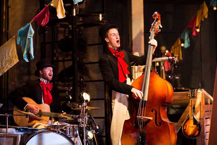 Hetty Feather at the Vaudeville Theatre Hetty Feather at the Vaudeville Theatre