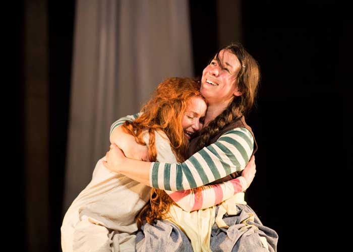 Hetty Feather at the Vaudeville Theatre Hetty Feather at the Vaudeville Theatre