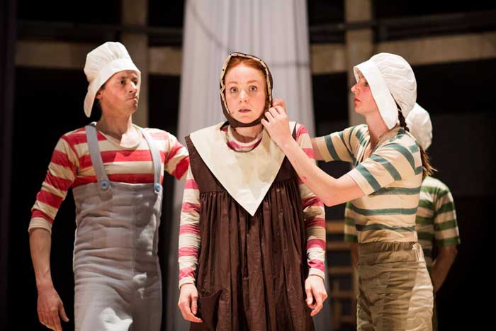 Hetty Feather at the Vaudeville Theatre Hetty Feather at the Vaudeville Theatre