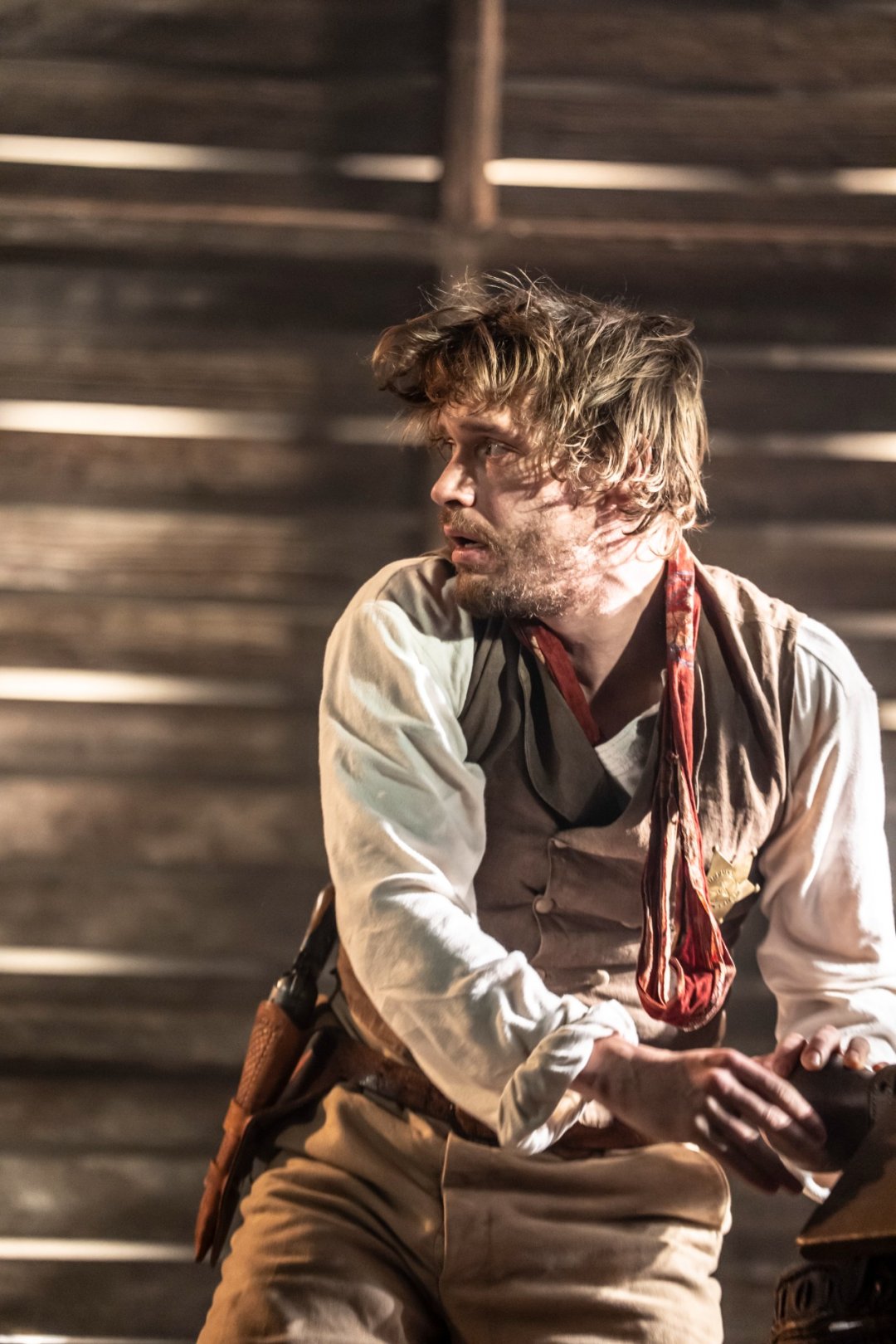 HIGH-NOON.-Billy-Howle-Harvey-Pell.-Photo-Johan-Persson HIGH-NOON.-Billy-Howle-Harvey-Pell.-Photo-Johan-Persson
