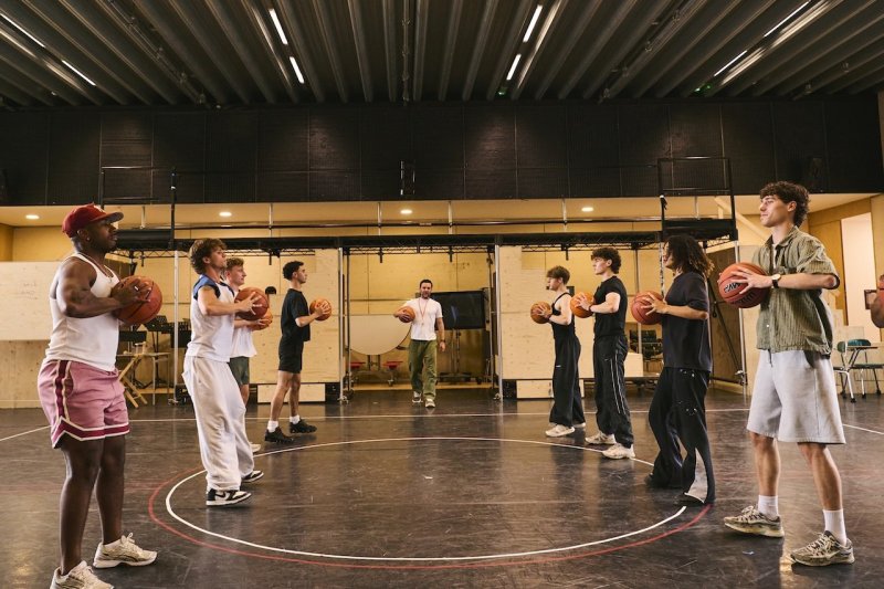 Harry-Judd-centre-cast-in-rehearsals-for-Disneys-HIGH-SCHOOL-MUSICAL-credit-Matt-Crockett Harry-Judd-centre-cast-in-rehearsals-for-Disneys-HIGH-SCHOOL-MUSICAL-credit-Matt-Crockett