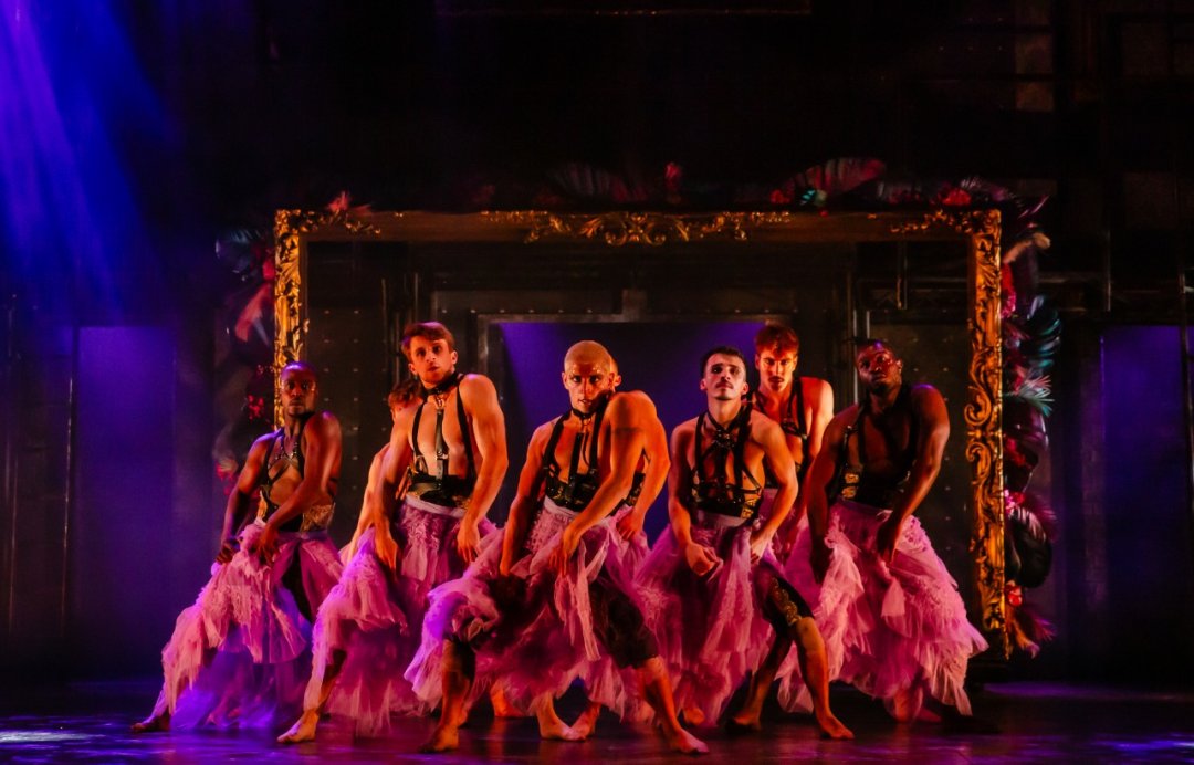 The-Cast-of-House-of-Flamenka-House-of-Flamenka-Photo-credit-Danny-Kaan The-Cast-of-House-of-Flamenka-House-of-Flamenka-Photo-credit-Danny-Kaan