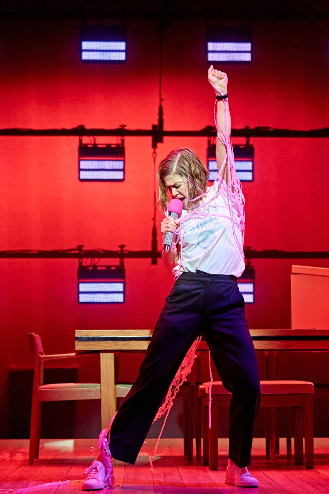2.-Rosamund-Pike-Jessica-in-Inter-Alia-at-the-Wyndhams-Theatre.-c-Manuel-Harlan-139 2.-Rosamund-Pike-Jessica-in-Inter-Alia-at-the-Wyndhams-Theatre.-c-Manuel-Harlan-139