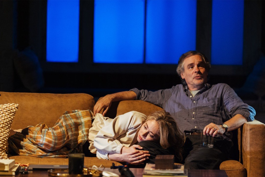 Paten Hughes & Robert Sean Leonard in Interview Paten Hughes & Robert Sean Leonard in Interview