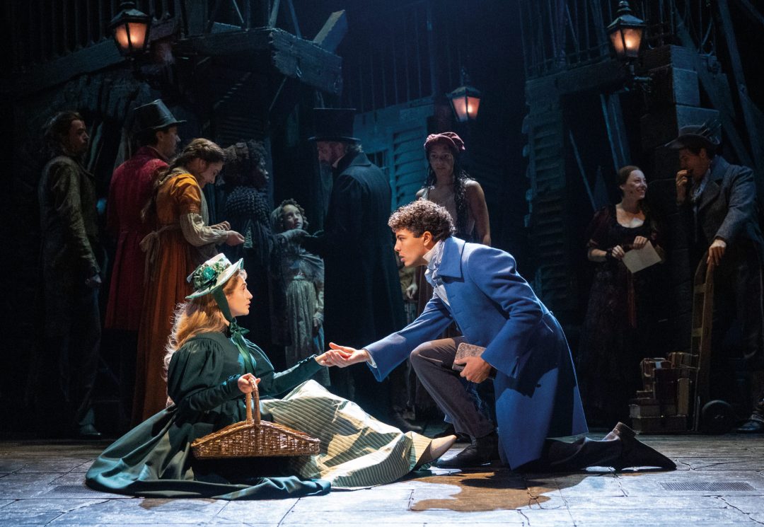 Les-Miserables-Izzi-Levine-as-Cosette-and-Thiago-Phillip-Felizardo-as-Marius.-Photo-by-Danny-Kaan Les-Miserables-Izzi-Levine-as-Cosette-and-Thiago-Phillip-Felizardo-as-Marius.-Photo-by-Danny-Kaan