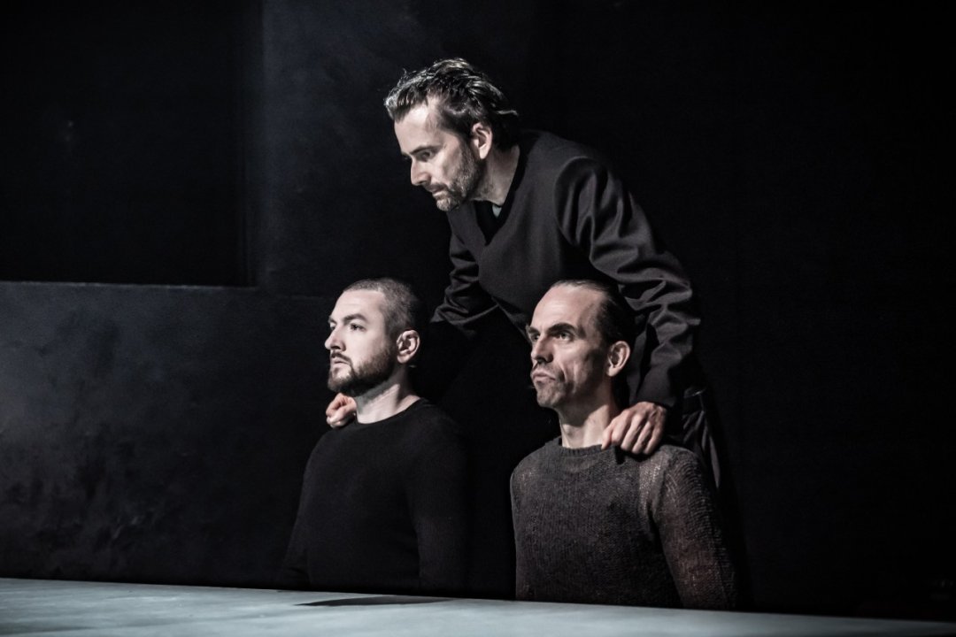 Macbeth - Donmar Warehouse Macbeth - Donmar Warehouse