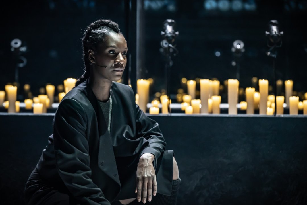 Macbeth - Donmar Warehouse Macbeth - Donmar Warehouse