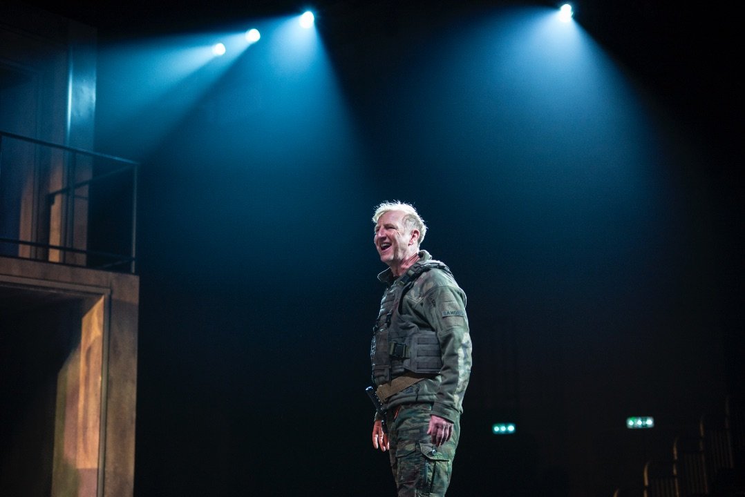 MACBETH.-Steffan-Rhodri.-Photo-Matt-Humphrey MACBETH.-Steffan-Rhodri.-Photo-Matt-Humphrey