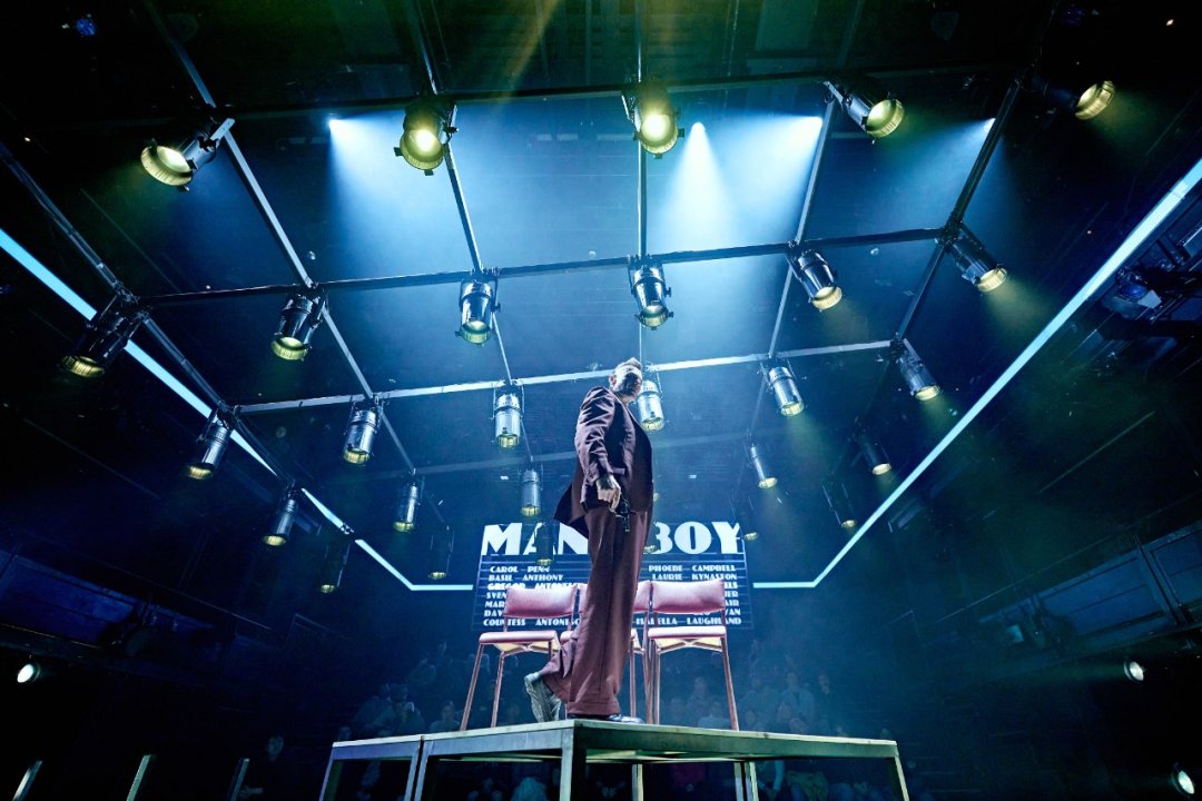 Ben-Daniels-Gregor-Antonescu-in-Man-and-Boy-at-the-National-Theatre-c-Manuel-Harlan-0288 Ben-Daniels-Gregor-Antonescu-in-Man-and-Boy-at-the-National-Theatre-c-Manuel-Harlan-0288