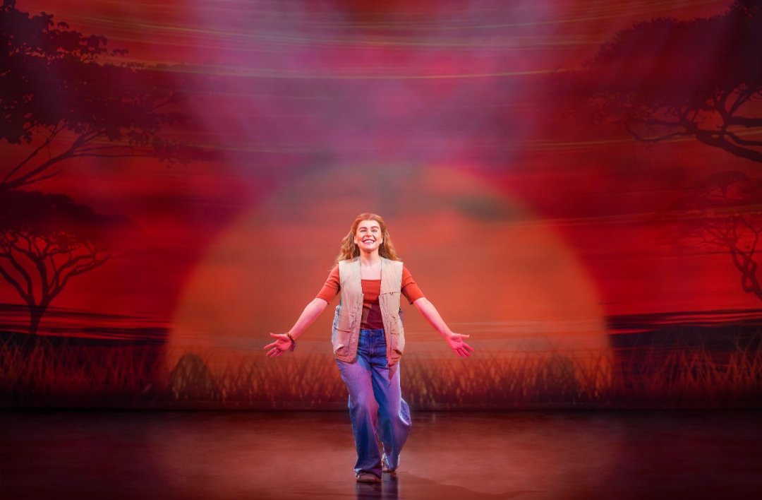6.-MEAN-GIRLS-THE-MUSICAL.-Emily-Lane-Cady-Heron.-Photo-by-Paul-Coltas 6.-MEAN-GIRLS-THE-MUSICAL.-Emily-Lane-Cady-Heron.-Photo-by-Paul-Coltas
