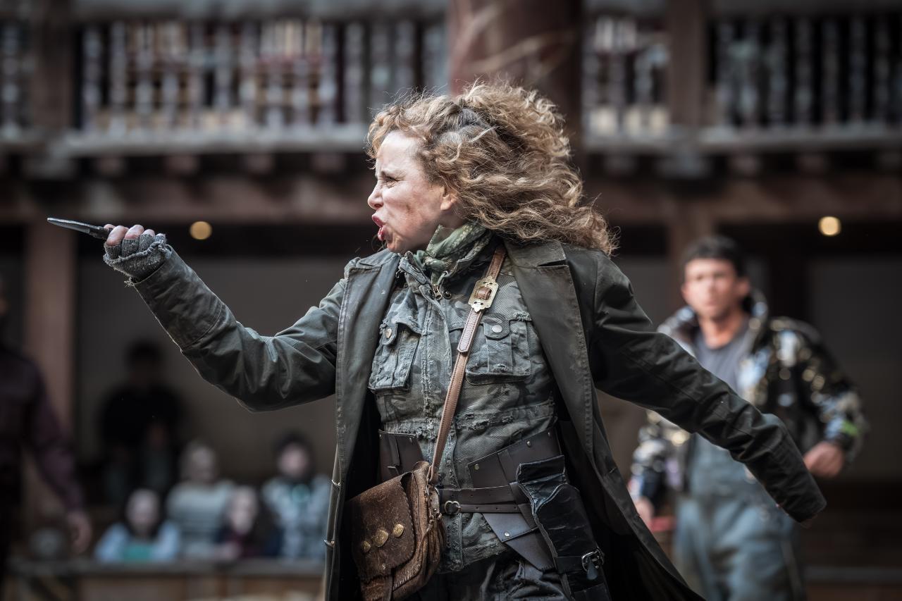 1_Michelle-Terry-as-Mother-Courage-in-Mother-Courage-and-Her-Children-at-Shakespeares-Globe-c.-Marc-Brenner 1_Michelle-Terry-as-Mother-Courage-in-Mother-Courage-and-Her-Children-at-Shakespeares-Globe-c.-Marc-Brenner