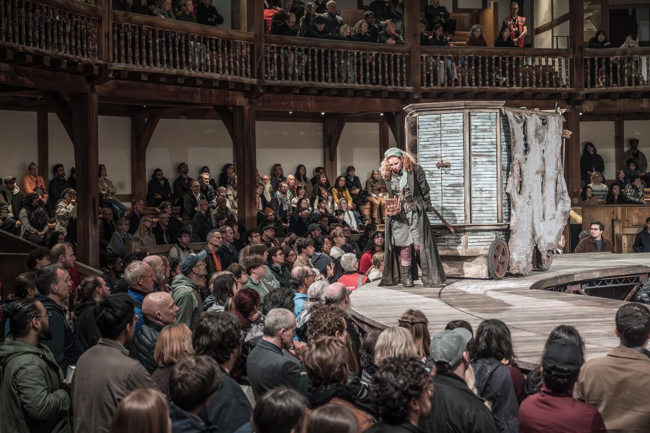 Michelle-Terry-as-Mother-Courage-in-Mother-Courage-and-Her-Children-at-Shakespeares-Globe-credit-to-Marc-Brenner Michelle-Terry-as-Mother-Courage-in-Mother-Courage-and-Her-Children-at-Shakespeares-Globe-credit-to-Marc-Brenner