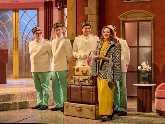 Katherine-Parkinson-and-Ashley-Gillard-Brando-Grace-and-Kiren-Kebaili-Dwyer-in-the-NTs-Much-Ado-About-Nothing-c-Manuel-Harlan Katherine-Parkinson-and-Ashley-Gillard-Brando-Grace-and-Kiren-Kebaili-Dwyer-in-the-NTs-Much-Ado-About-Nothing-c-Manuel-Harlan