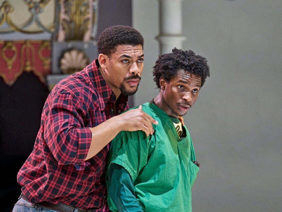 13.-Aaron-Pierre-Randle-P.-McMurphy-and-Kedar-Williams-Stirling-Billy-Bibbit-in-One-Flew-Over-the-Cuckoos-Nest-at-The-Old-Vic-2026.-Photo-by-Manuel-Harlan 13.-Aaron-Pierre-Randle-P.-McMurphy-and-Kedar-Williams-Stirling-Billy-Bibbit-in-One-Flew-Over-the-Cuckoos-Nest-at-The-Old-Vic-2026.-Photo-by-Manuel-Harlan